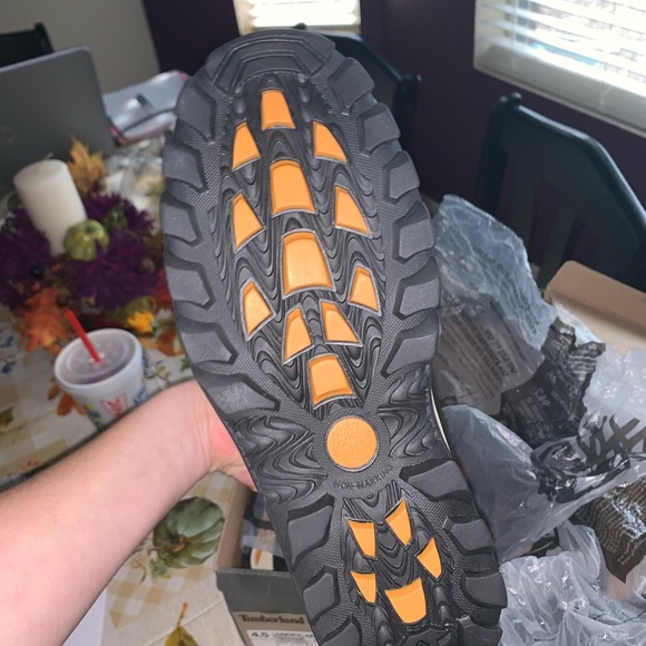 Youth timberland boots - Picture 3 of 4